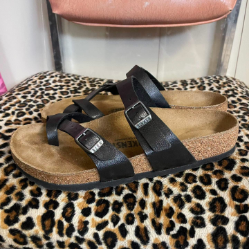 Sandals Birkenstock Size 7